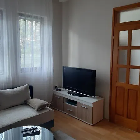 Cerkez Apartman